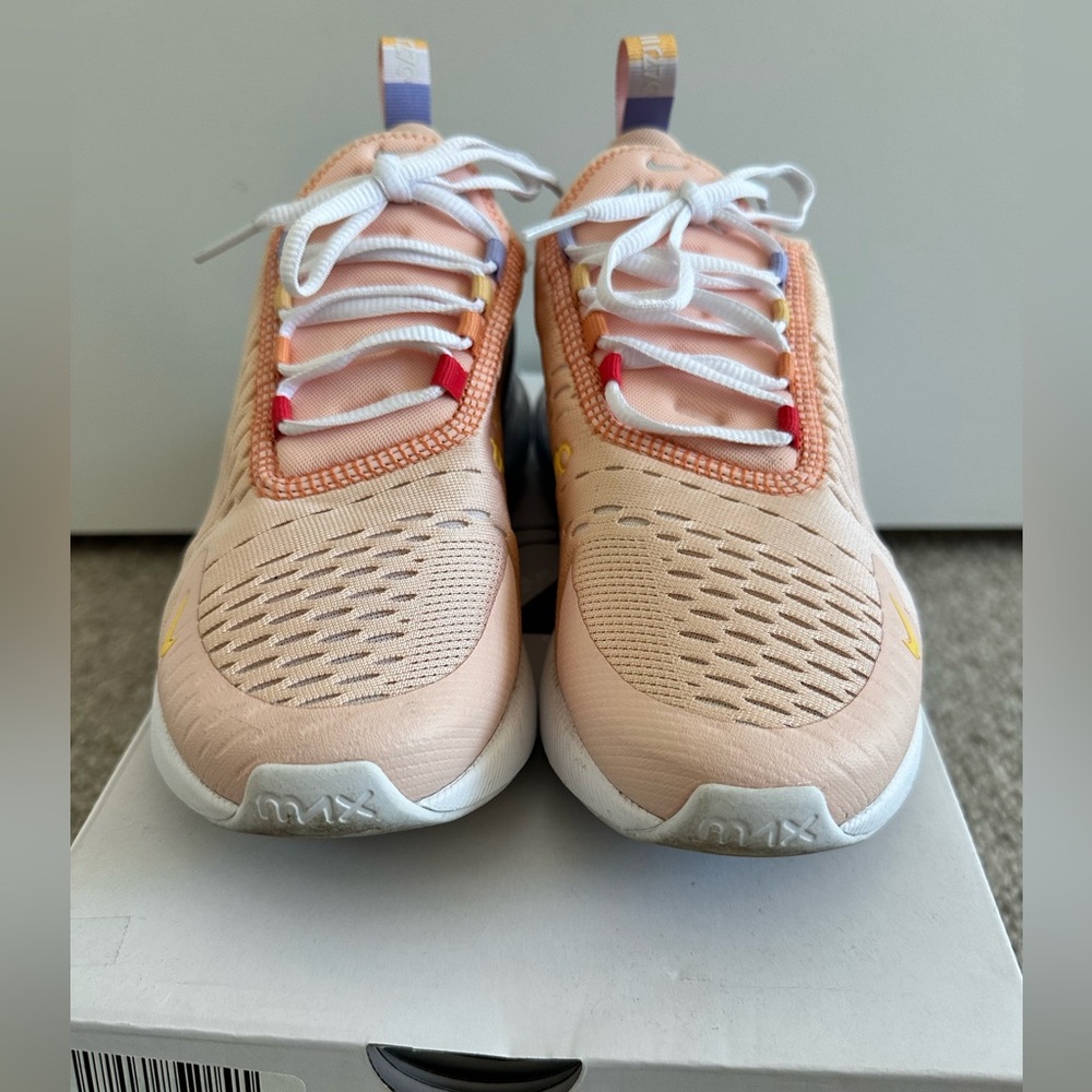 Women’s Air Max 270, Size 7, Washed Coral/Track Red-White, Original Box